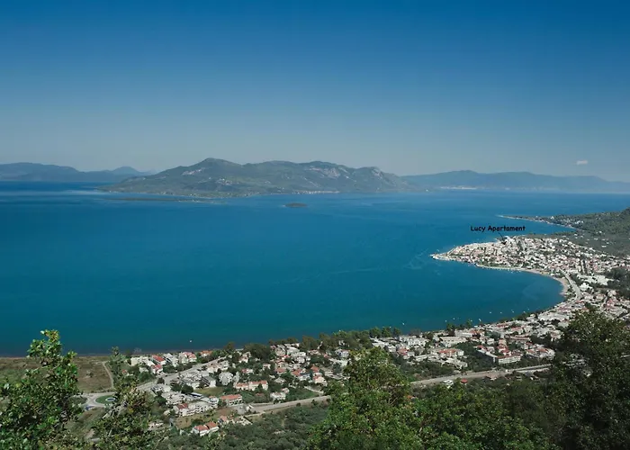 Apartment Lucy Kamena Vourla